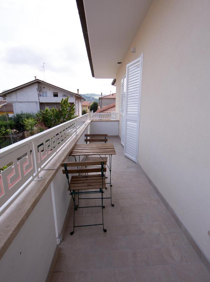 Bed and Breakfast Aria Di Sale Мартинсикуро Экстерьер фото